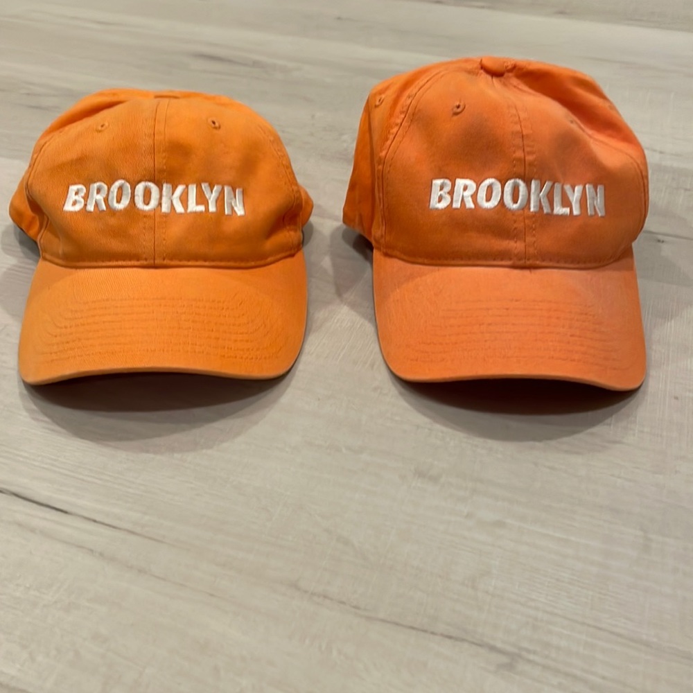 Absolut Vodka Brooklyn baseball caps X2 - Size L-XL in Orange
You get both